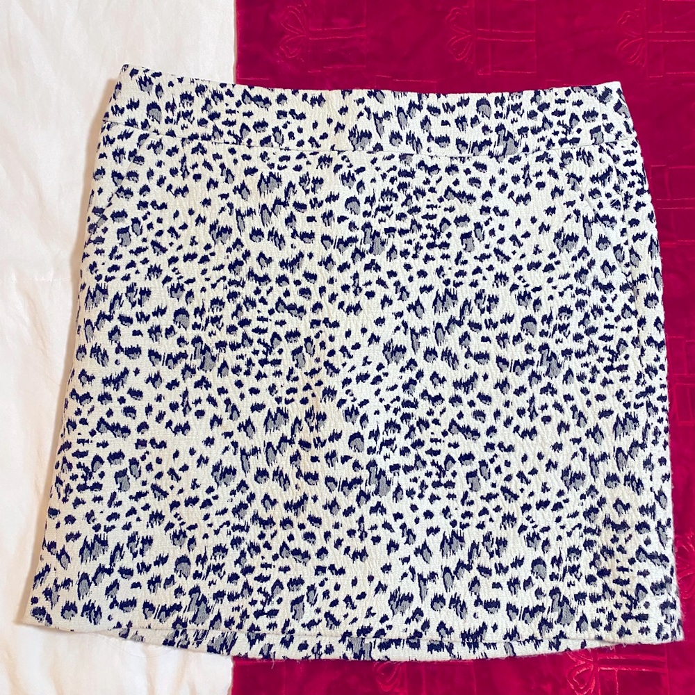 Loft pencil skirt